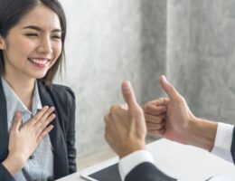 كيف امدح الملابس ؟ - موضة ليستينج