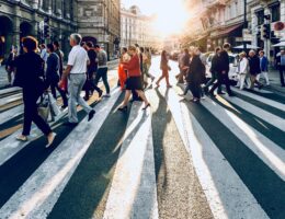 لماذا الناس تتبع الموضه ؟ - موضة ليستينج