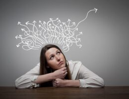 ما هي سلبيات الموضة ؟ - موضة ليستينج