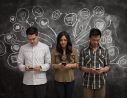 لماذا الشباب يتبعون الموضة ؟ - موضة ليستينج